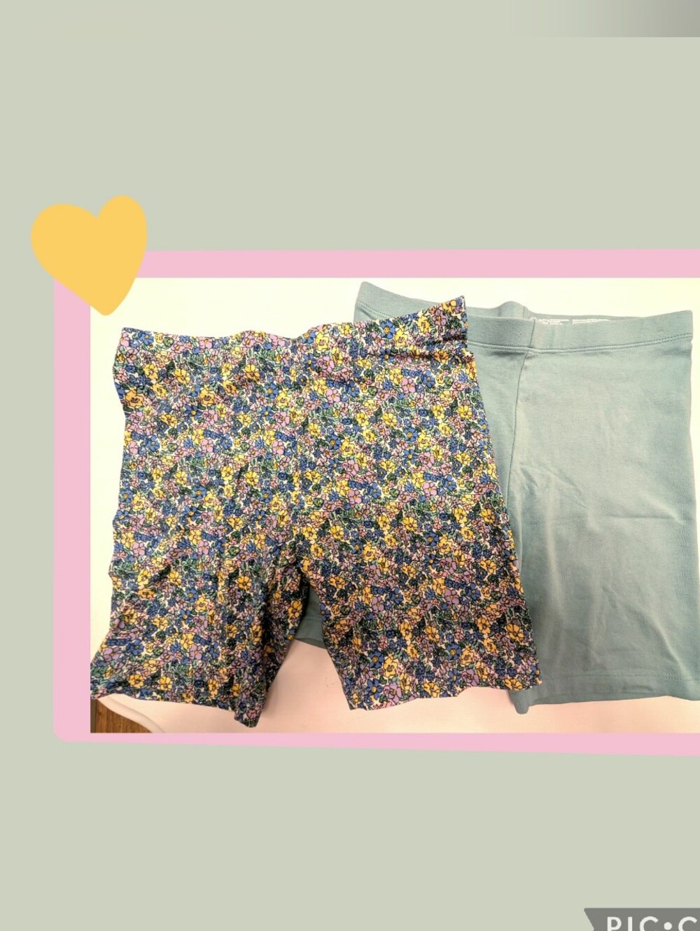 NWOT Girls 2 Pack Bike Shorts, Floral And Sage Green, Size 14/16